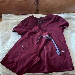 FIGS scrub set. Small tall burgundy